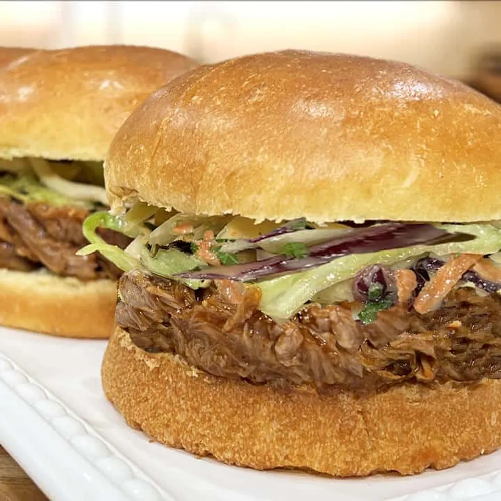 Free Gque BBQ Pulled Pork Sandwiches