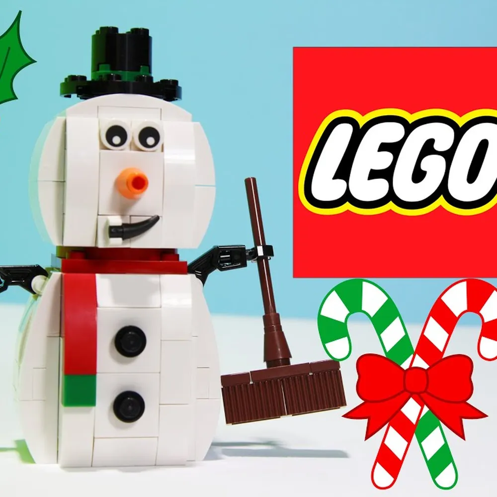 Free LEGO Snowman Build Kit
